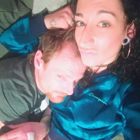 Meet your Poshers, Jimmy and Melanie - Picture 6 of 8